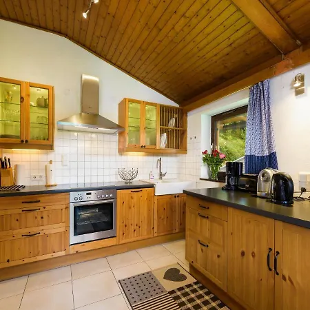 شاليه Chalet Cecile *